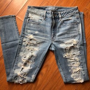 Distressed High waisted jeans
